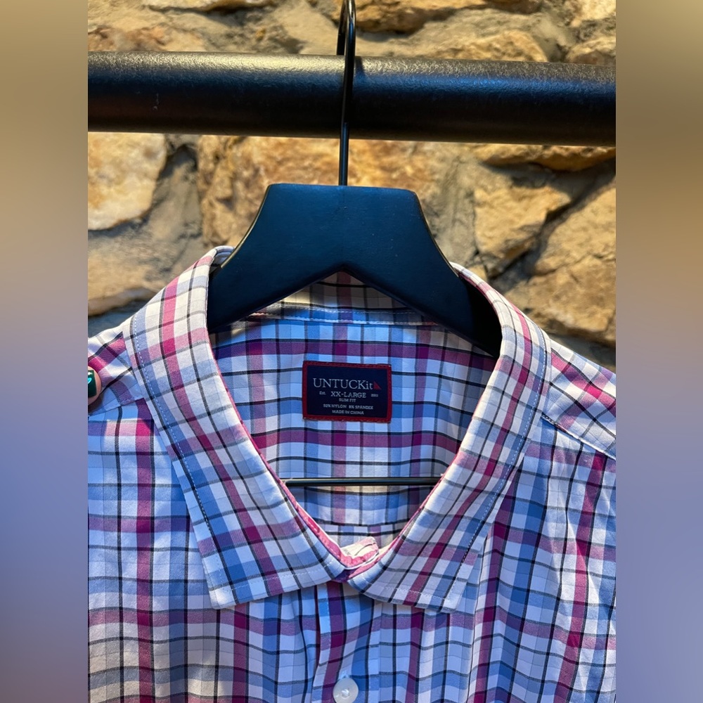 Men’s casual dress shirt